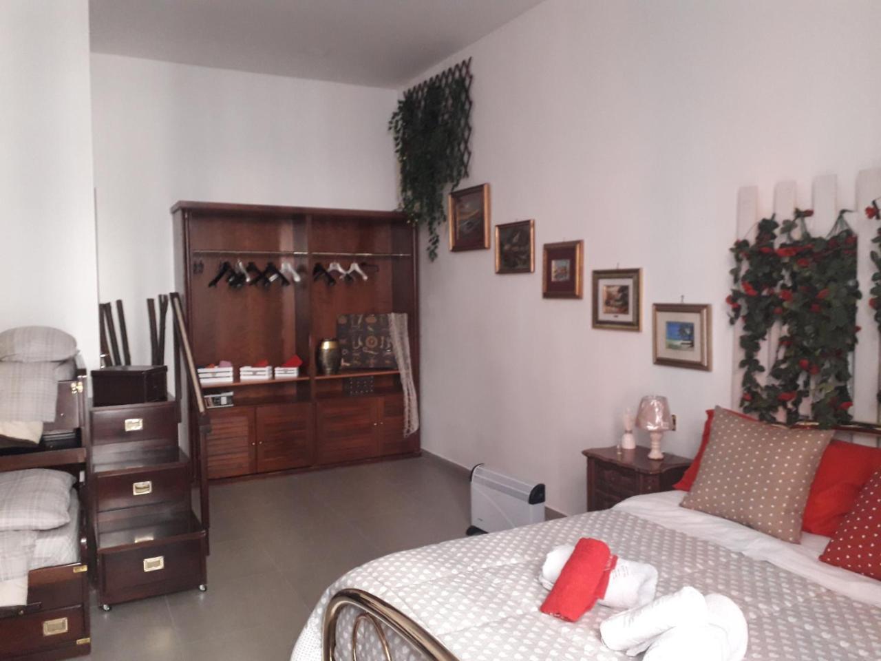 Room Don Carlo Naples Exterior photo